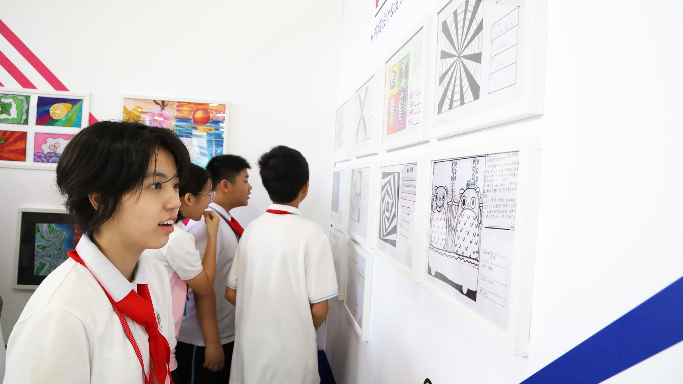 展示設計研學成果！創(chuàng)新設計作品企劃展在君蘭中學掀起熱潮